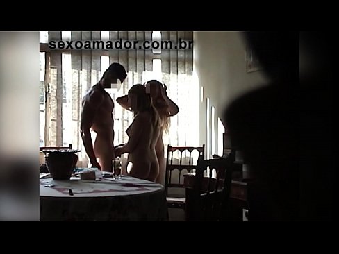 ❤️ Sex przyjaciele zapraszają gigantycznego mężczyznę i trójkąt z nim Porn video at porn pl.porno-flix.ru ❌❤
